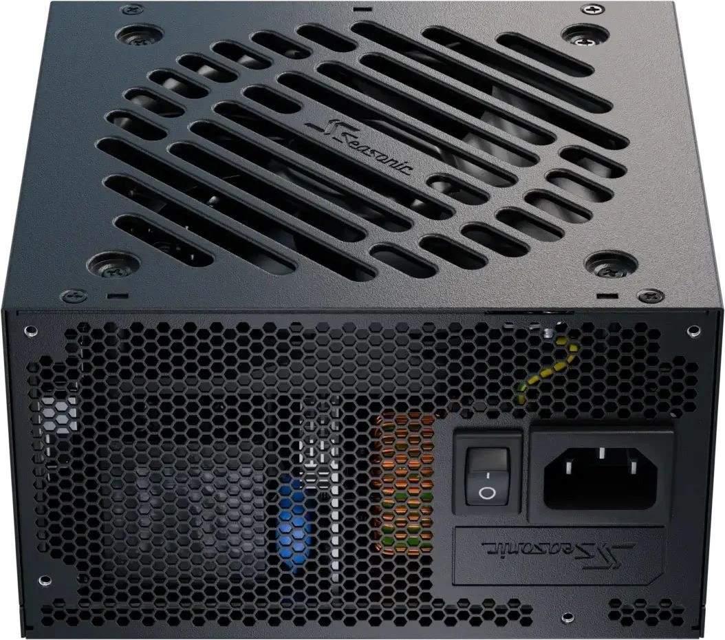 Блок питания Seasonic ATX 750W Core GX-750 80+ gold (20+4pin) APFC 120mm fan 6xSATA Cab Manag RTL
