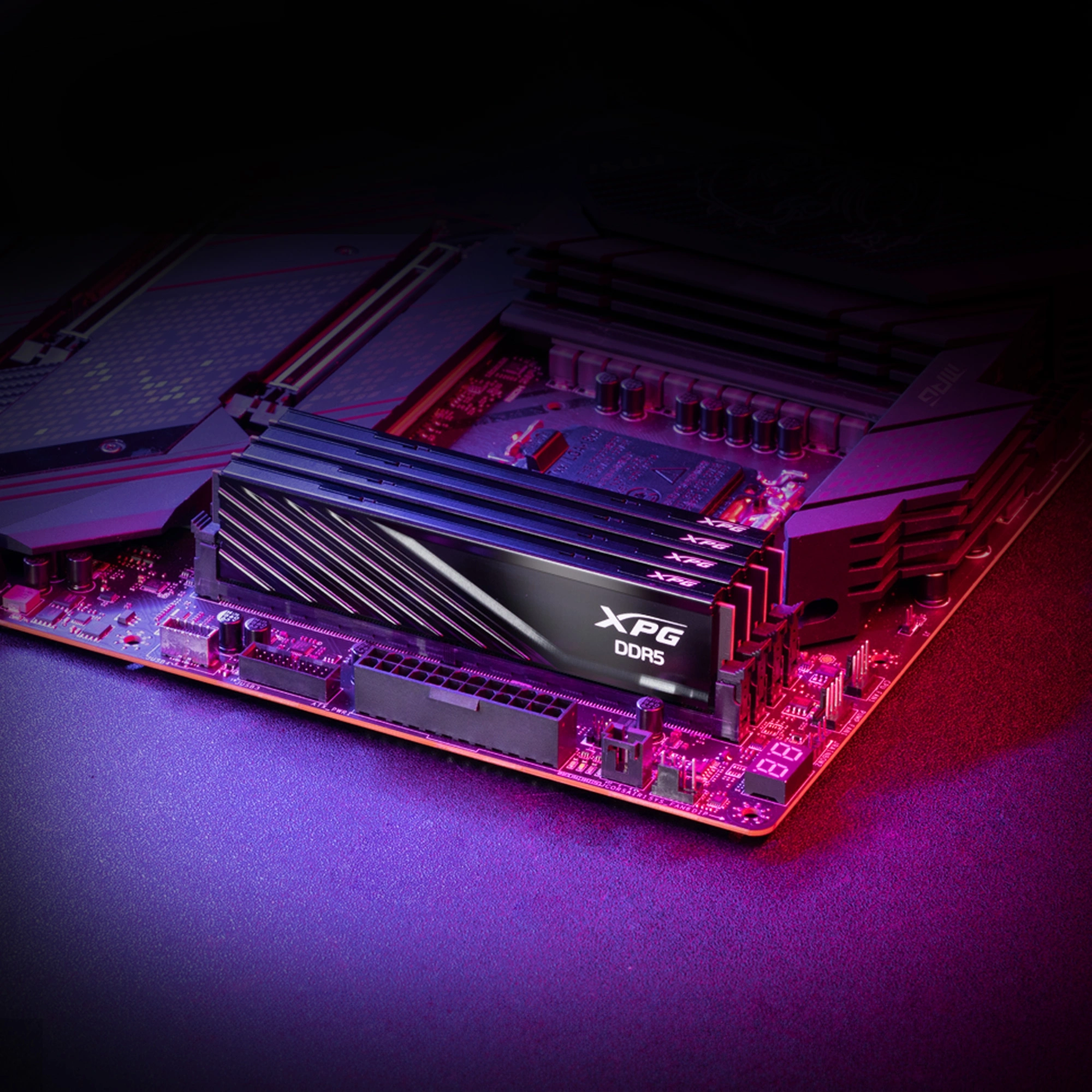 Память DDR5 32GB 5600MHz A-Data AX5U5600C4632G-SLABBK XPG Lancer Blade RTL Gaming PC5-44800 CL46 DIMM 288-pin 1.1В kit dual rank с радиатором Ret